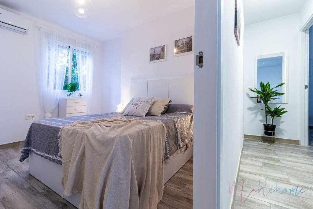 Apartamento 1 En Estadio Sevilla 6 Plazas Y Metro Kültér fotó