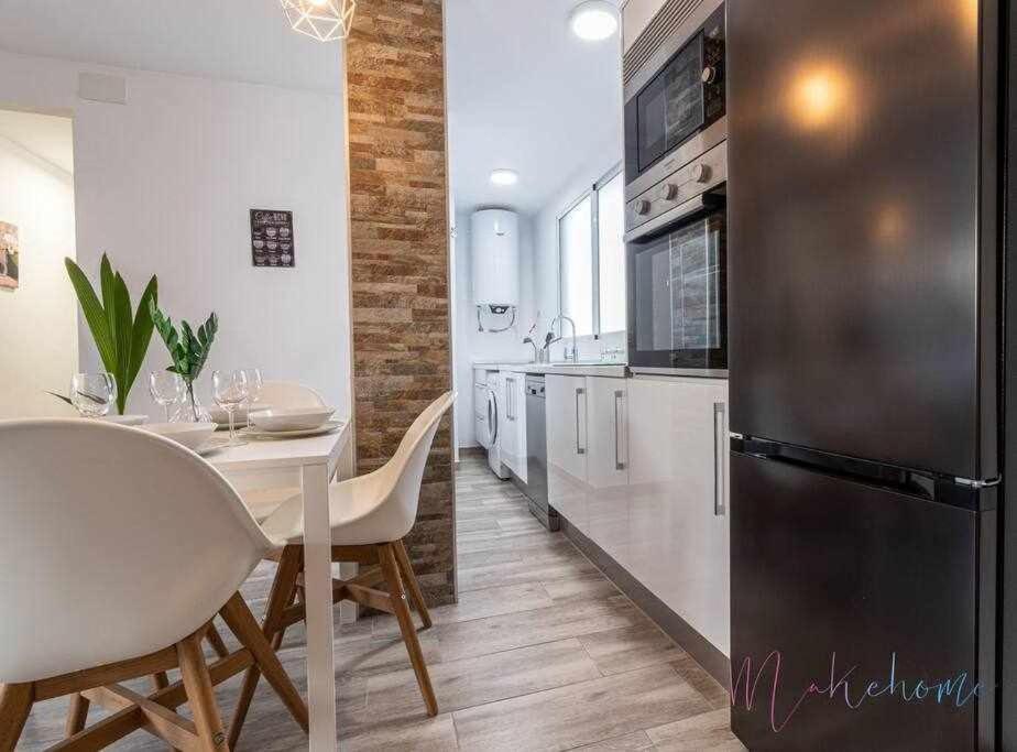 Apartamento 1 En Estadio Sevilla 6 Plazas Y Metro Kültér fotó